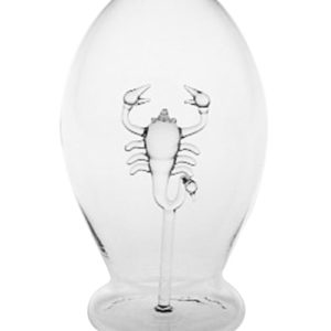 Glas Karaffe mit Sternzeichen Horoskop Skorpion in Innerem Höhe 30 cm Inhalt 0,5 Liter mundgeblasen Klarglas