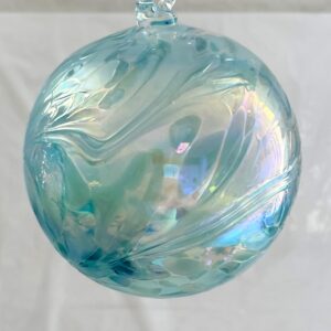 Kugel zum hängen bunte Glaskugel hellblau klar mundgeblasenes Kristallglas Durchmesser ca. 10 cm